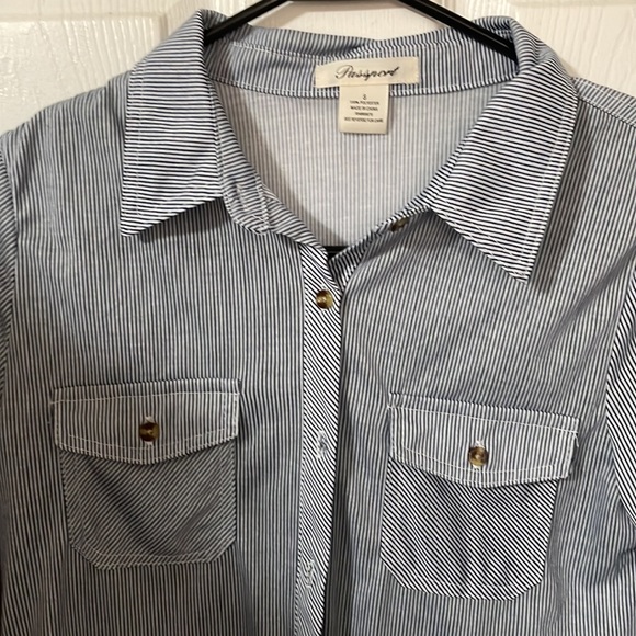 Passport button up blouse from The Buckle - Picture 3 of 4
